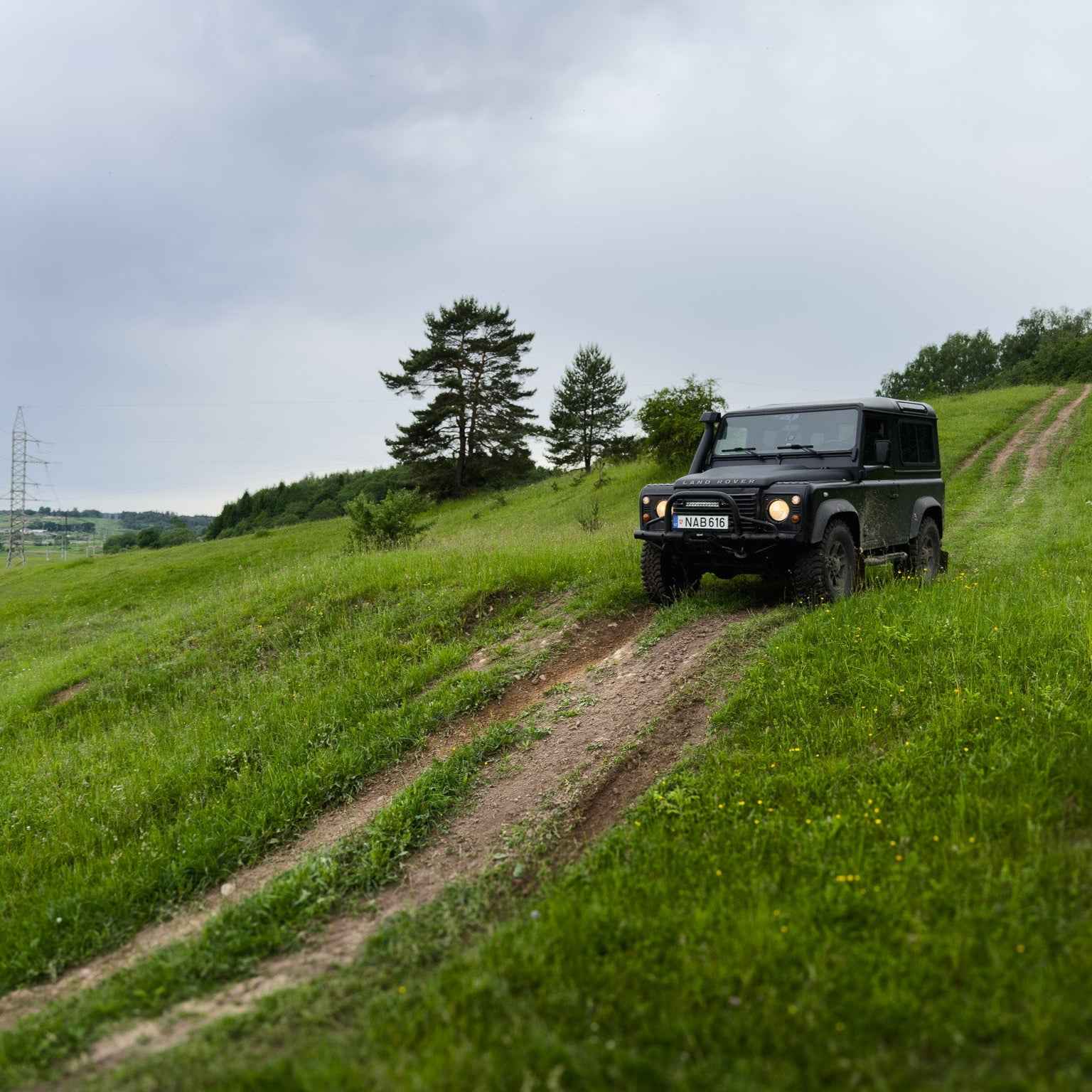 TARP ŽIRGŲ (ilgis: 9km, Riešė)